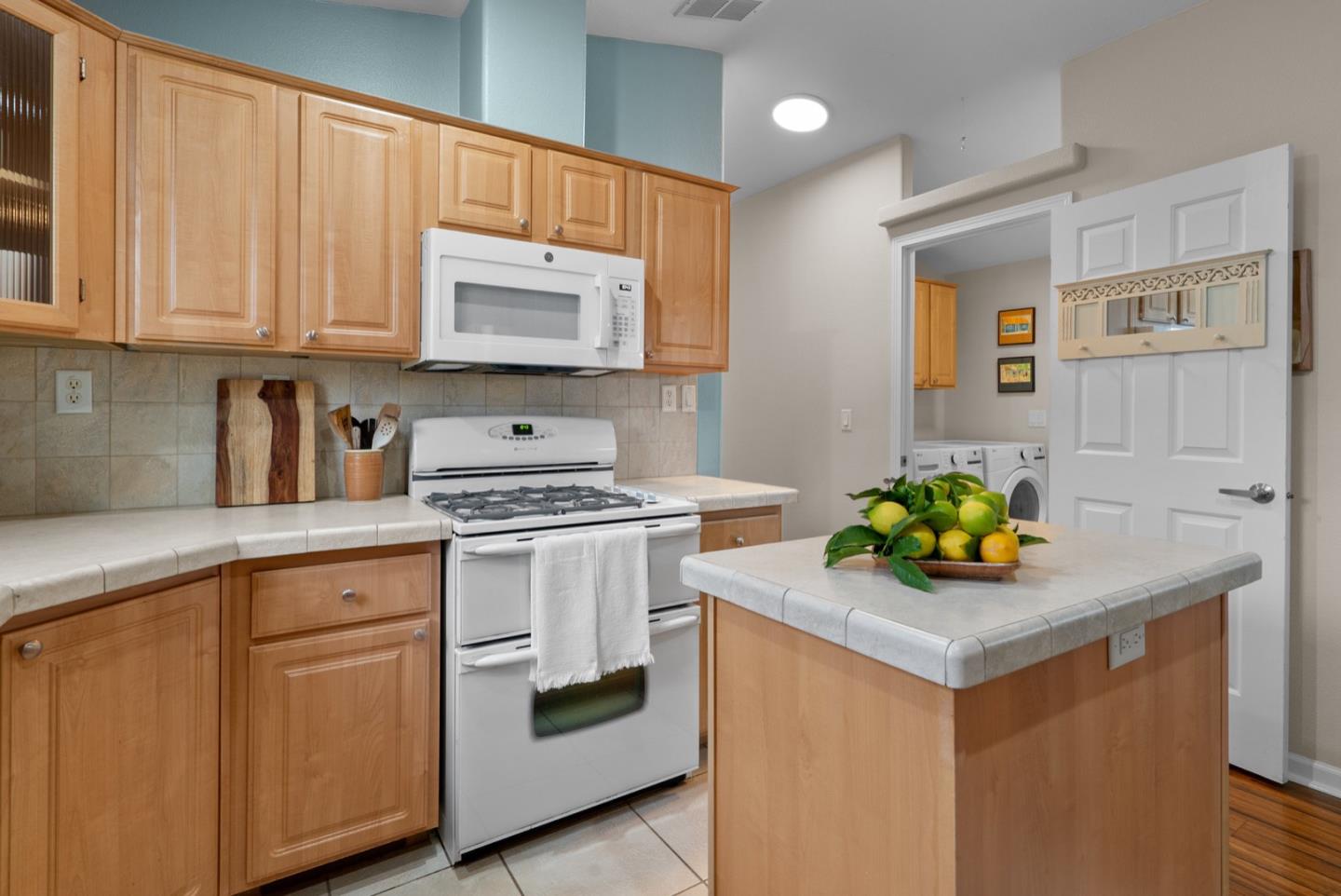 2395 Delaware AVE 135