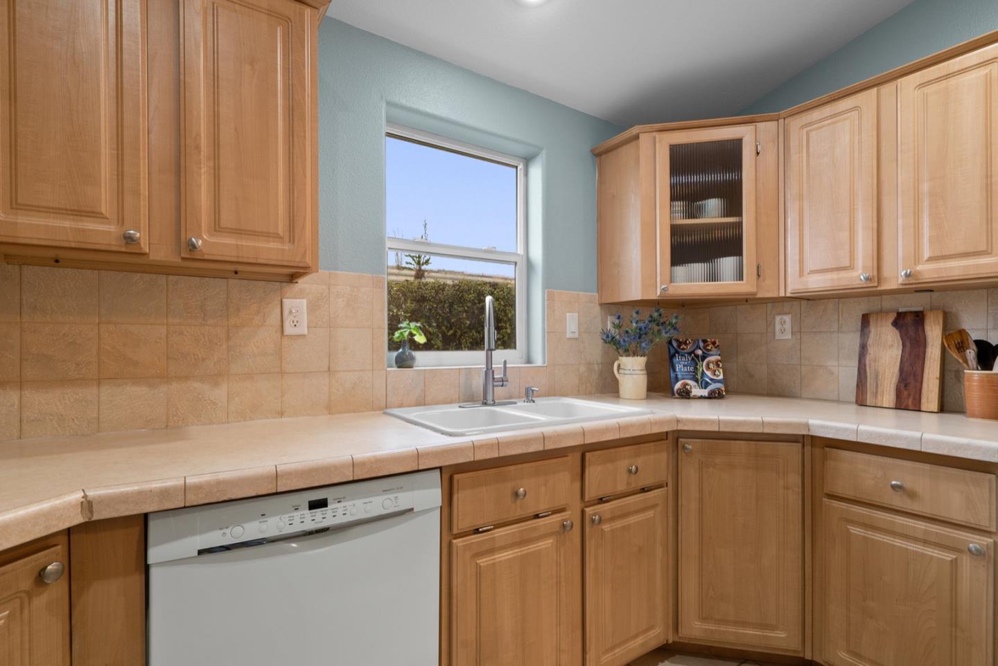 2395 Delaware AVE 135