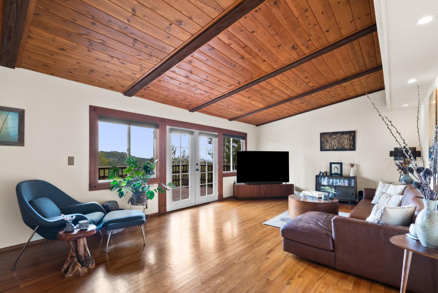 1130 Rebecca Drive