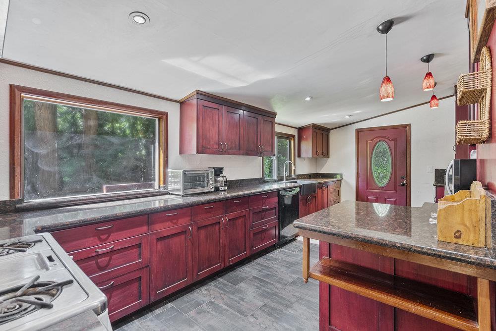 280 Waner Way