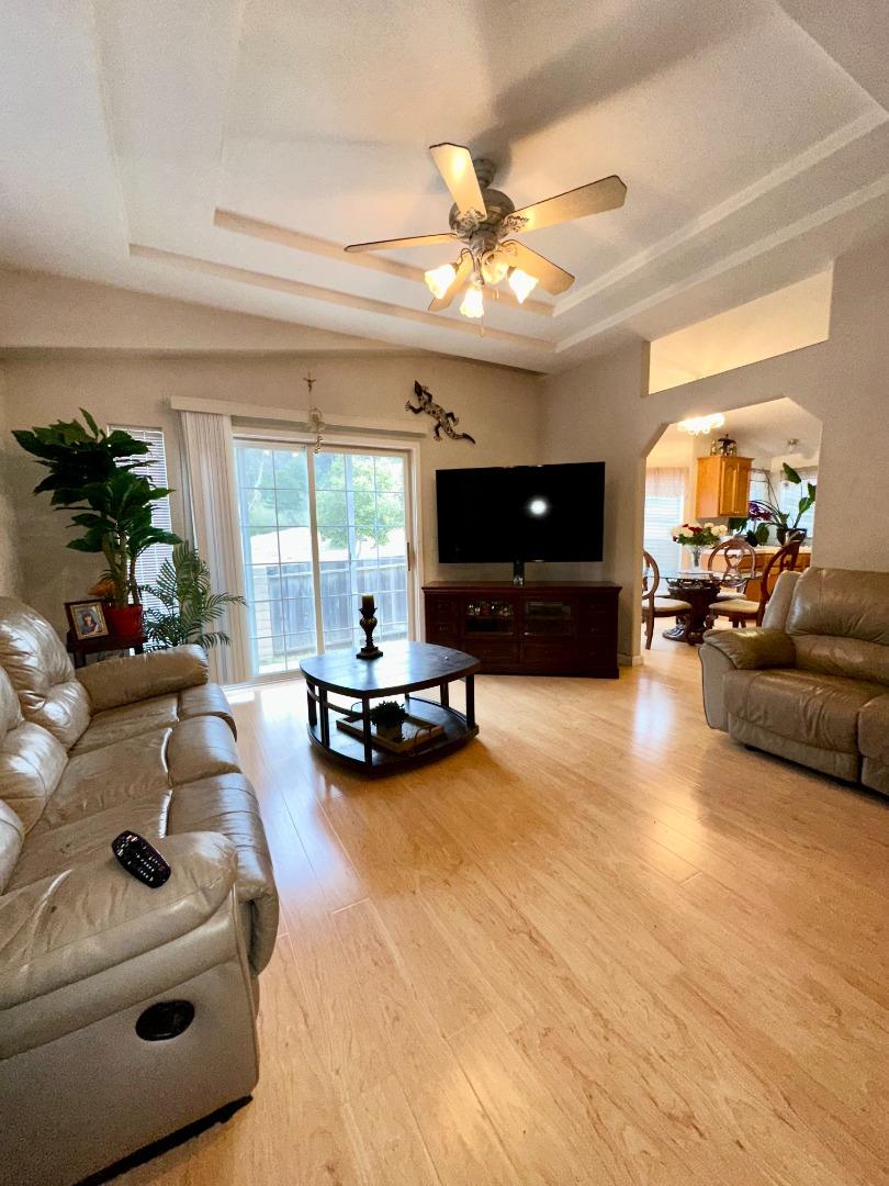 60 Plumosa Lane Unit: 60