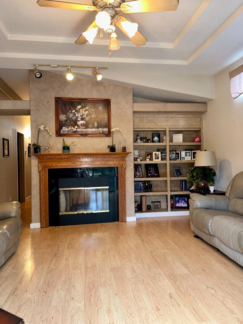 60 Plumosa Lane Unit: 60