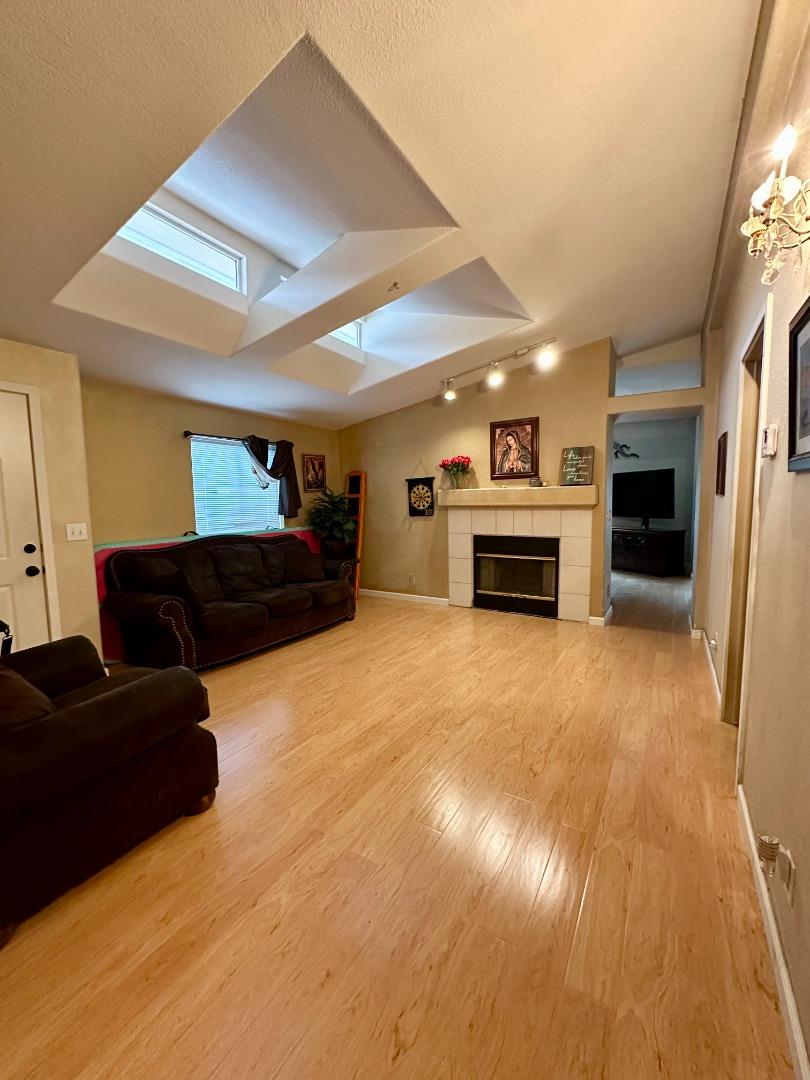 60 Plumosa Lane Unit: 60