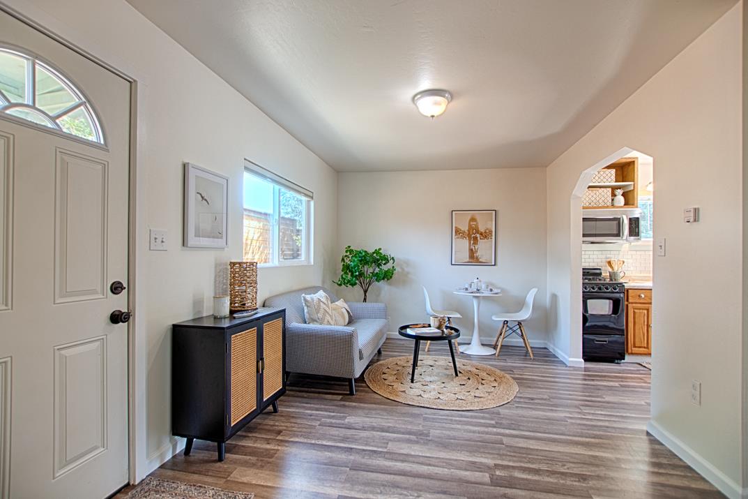 311 Mar Vista Avenue