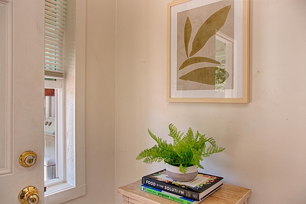 311 Mar Vista Avenue