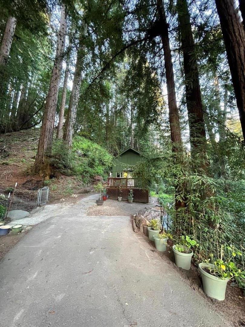 305 Mountain View Road