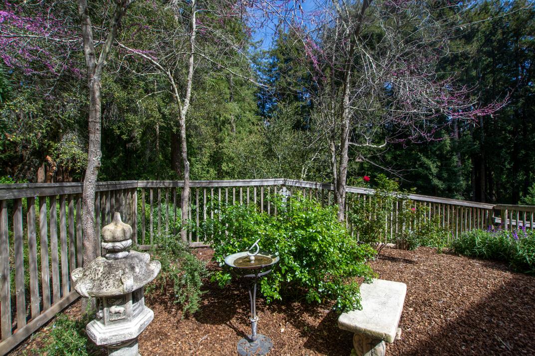 305 Mountain View Road