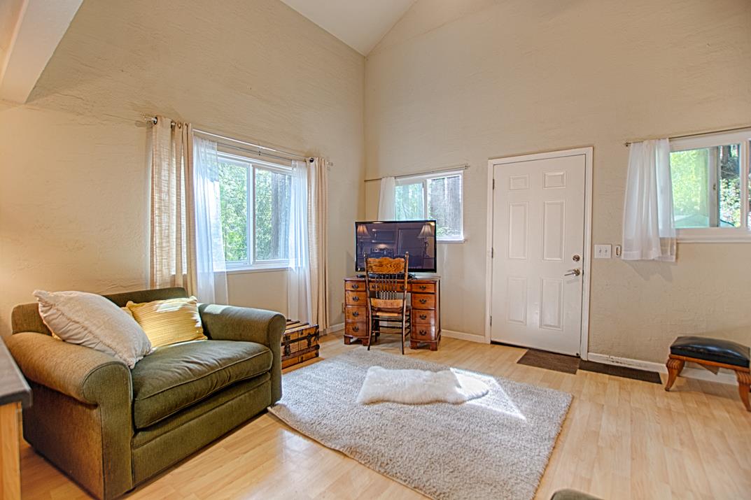 305 Mountain View Road