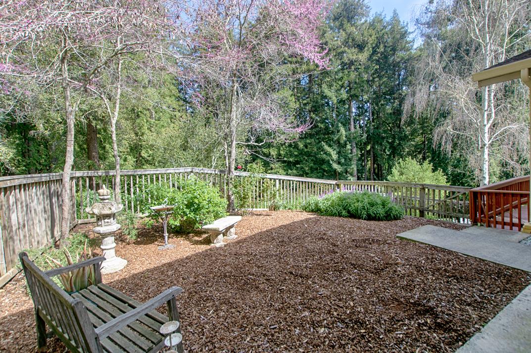 305 Mountain View Road