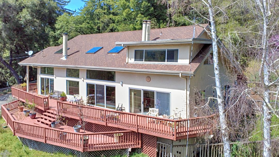 305 Mountain View Road