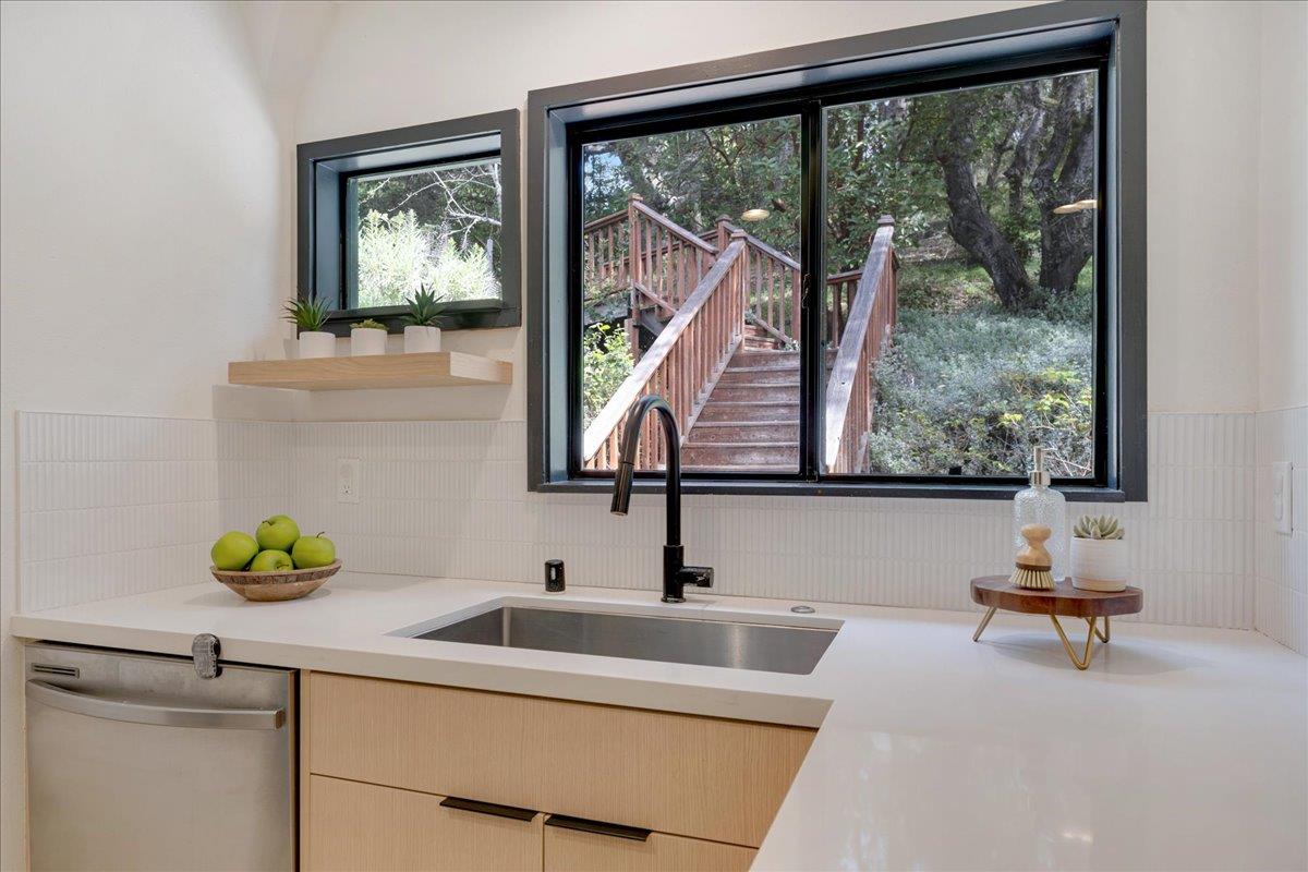 250 Homestead Trail