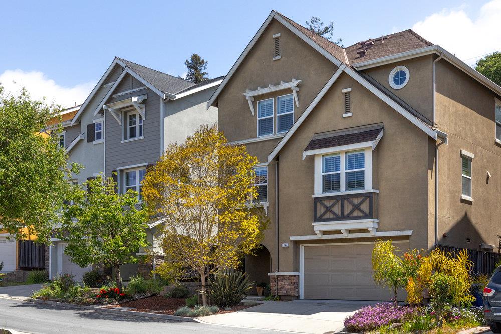 104 Meadowview Lane