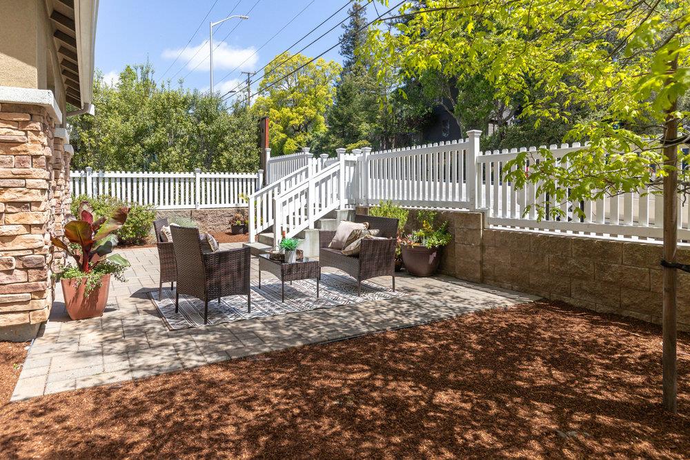104 Meadowview Lane