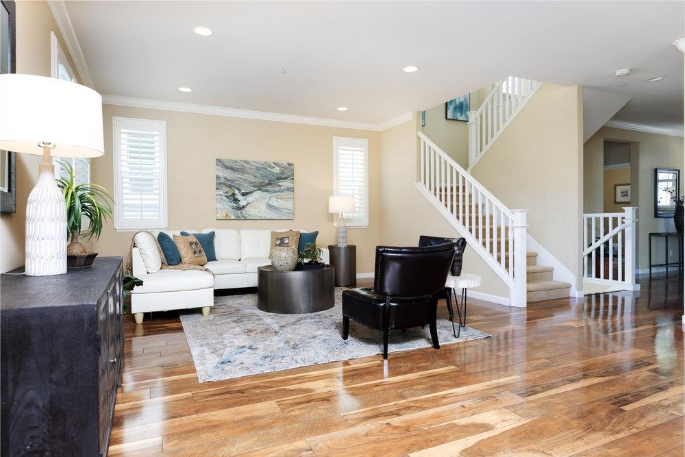 104 Meadowview Lane