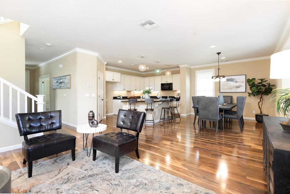104 Meadowview Lane