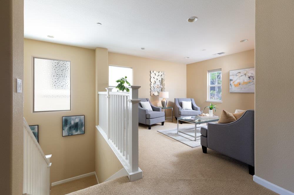 104 Meadowview Lane