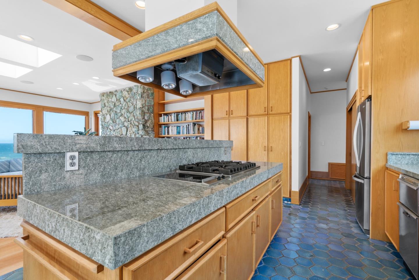 102 Willet Circle