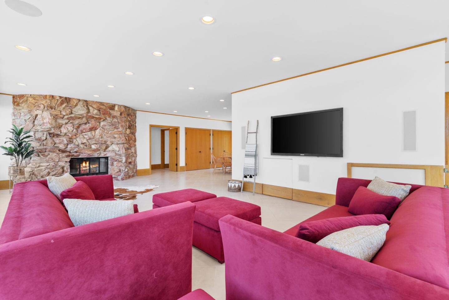 102 Willet Circle