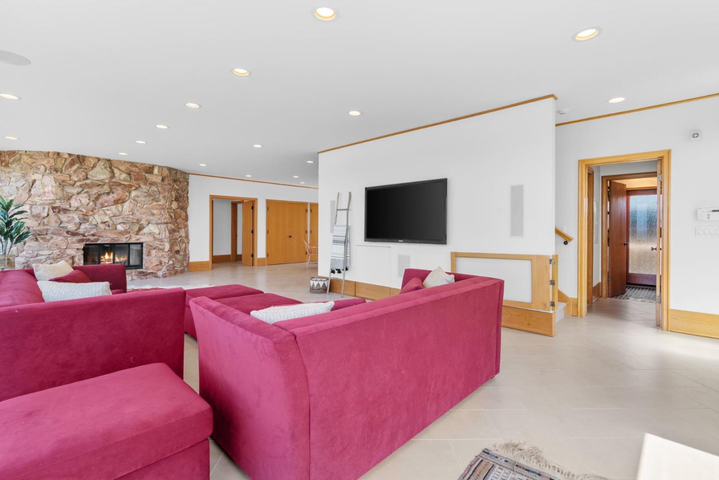102 Willet Circle