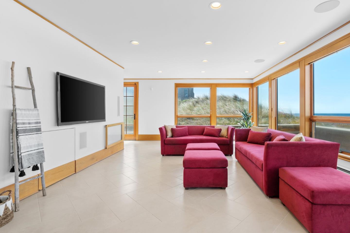 102 Willet Circle