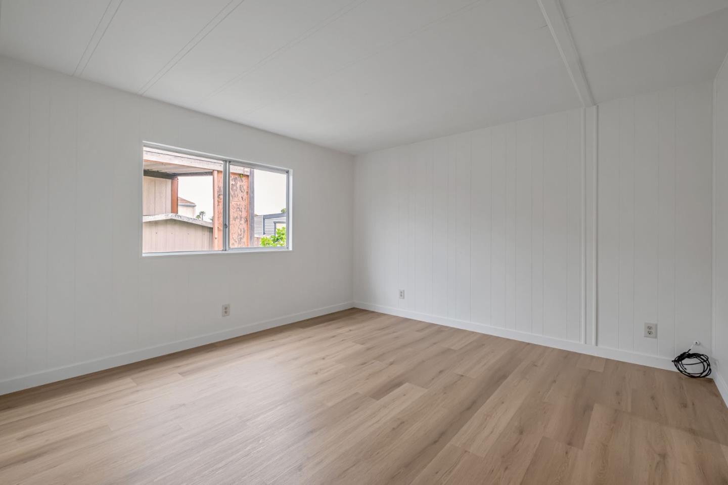 998 38th Avenue Unit: 11