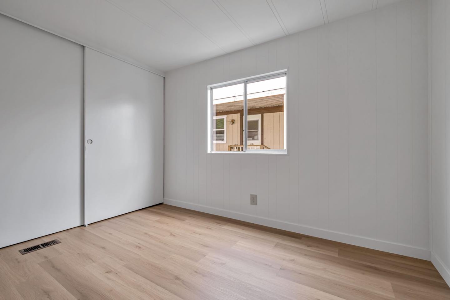 998 38th Avenue Unit: 11