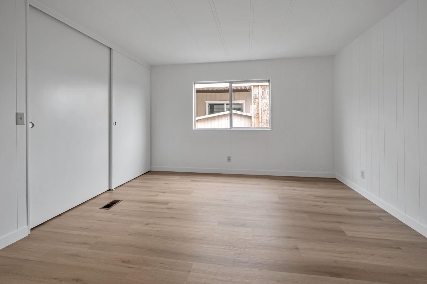 998 38th Avenue Unit: 11
