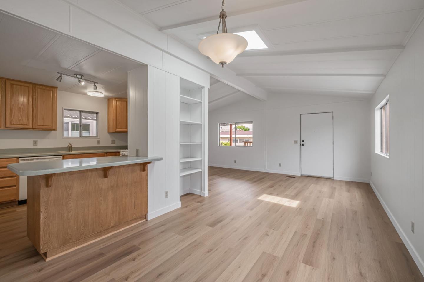 998 38th Avenue Unit: 11