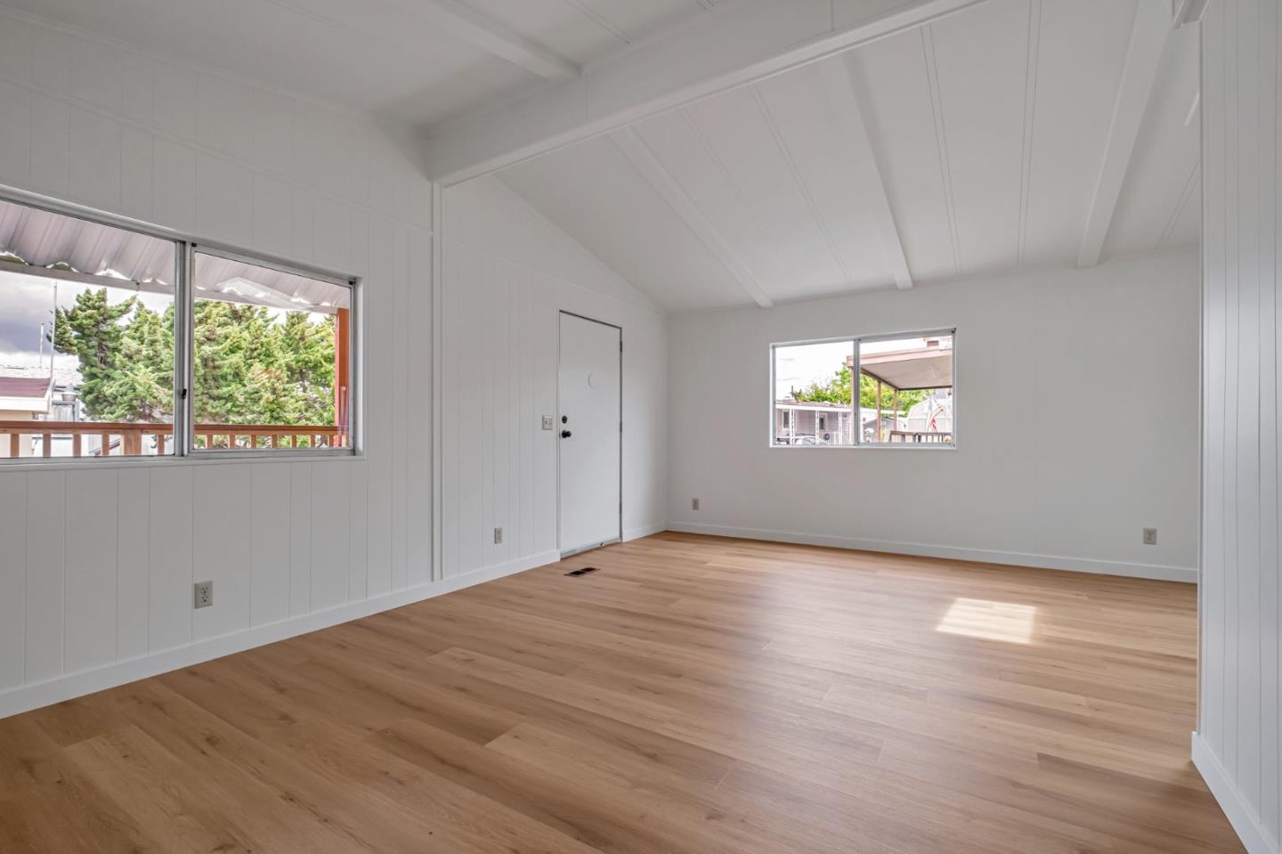 998 38th Avenue Unit: 11