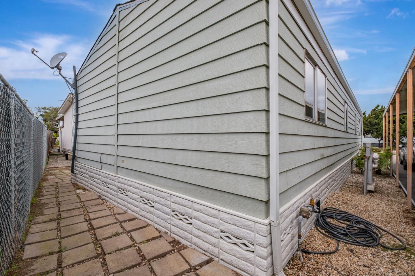 998 38th Avenue Unit: 11