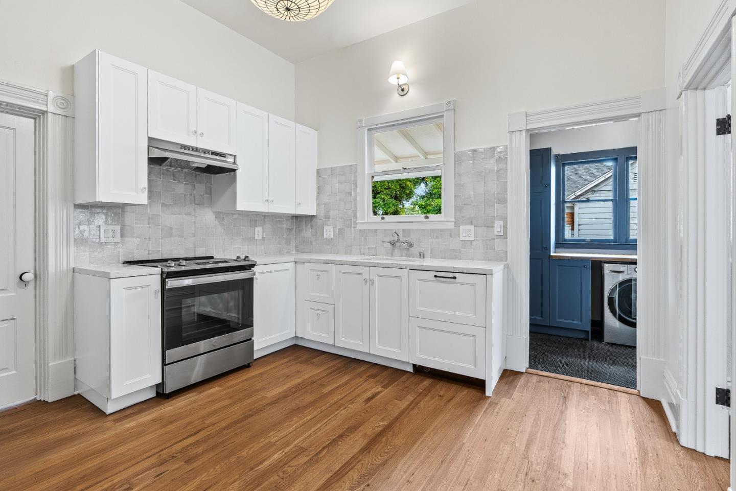803-805 Broadway