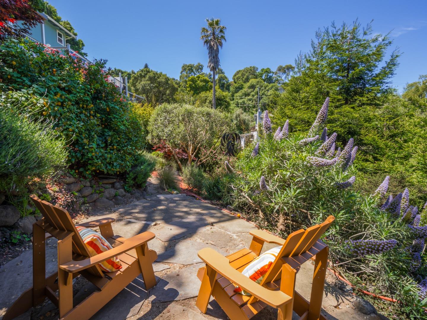 609 Encino Drive