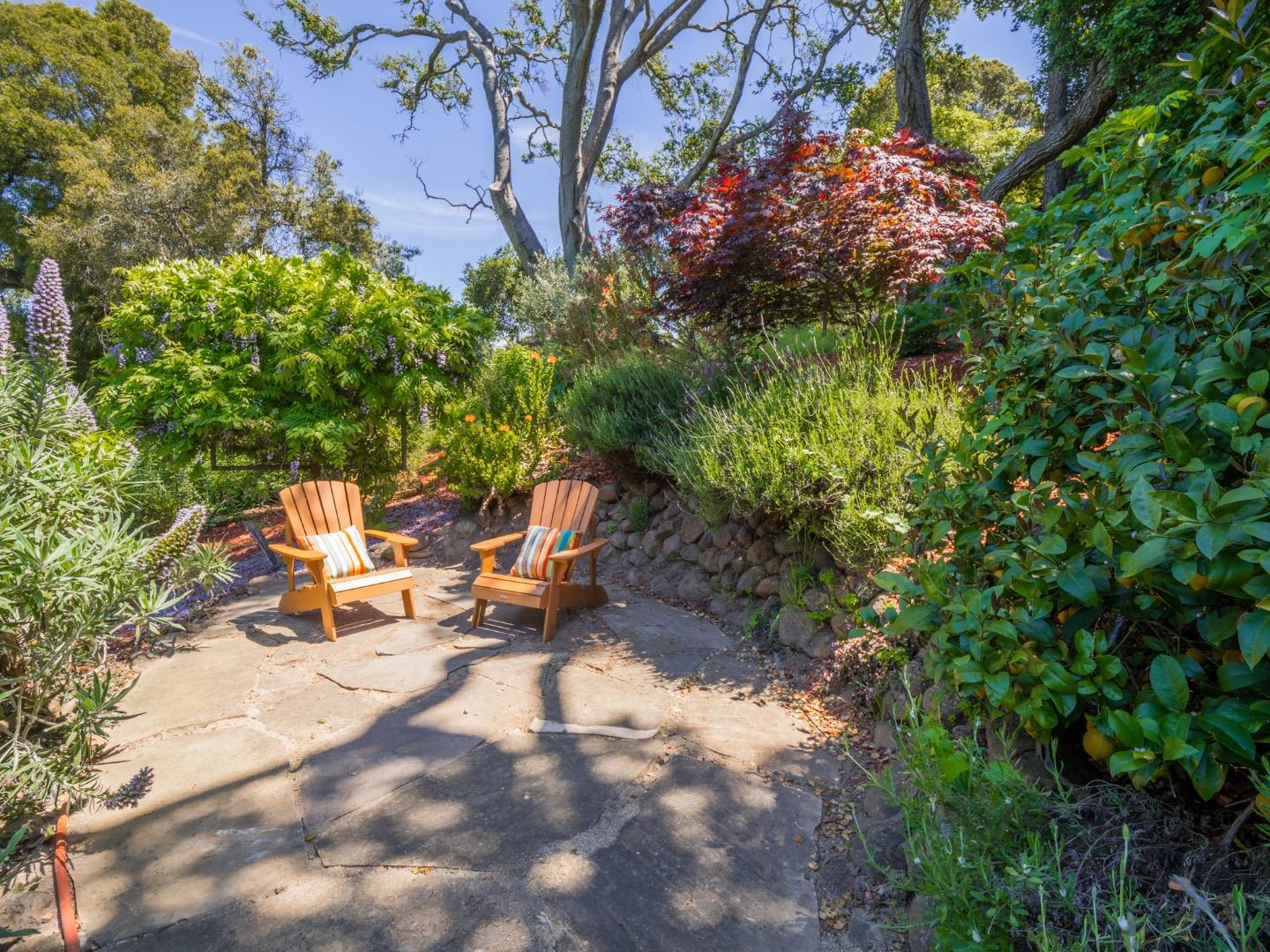 609 Encino Drive