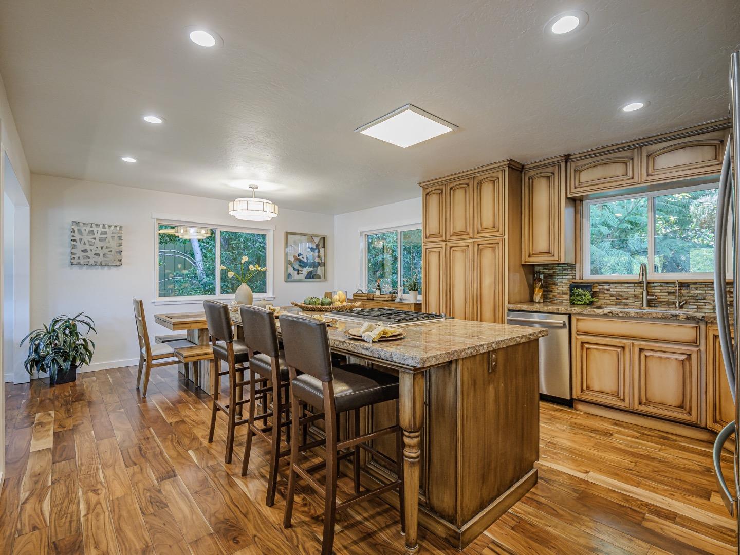 609 Encino Drive