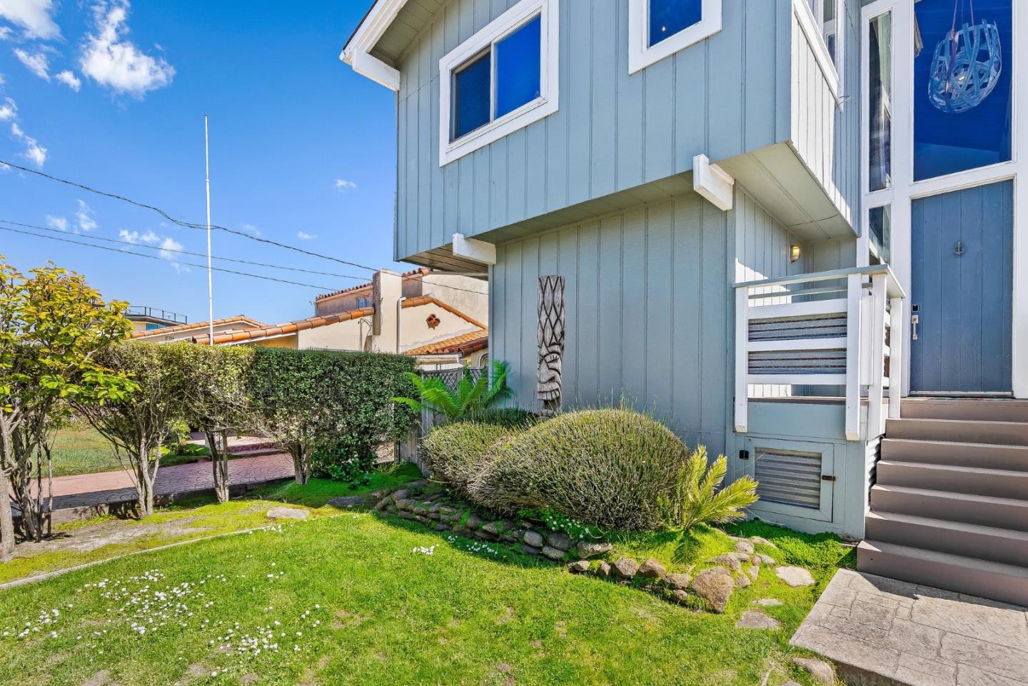 22956 East Cliff Drive