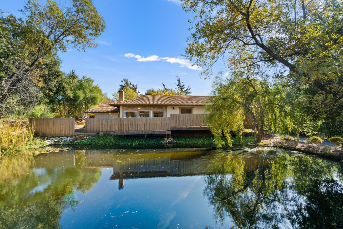 14 Laguna Robles
