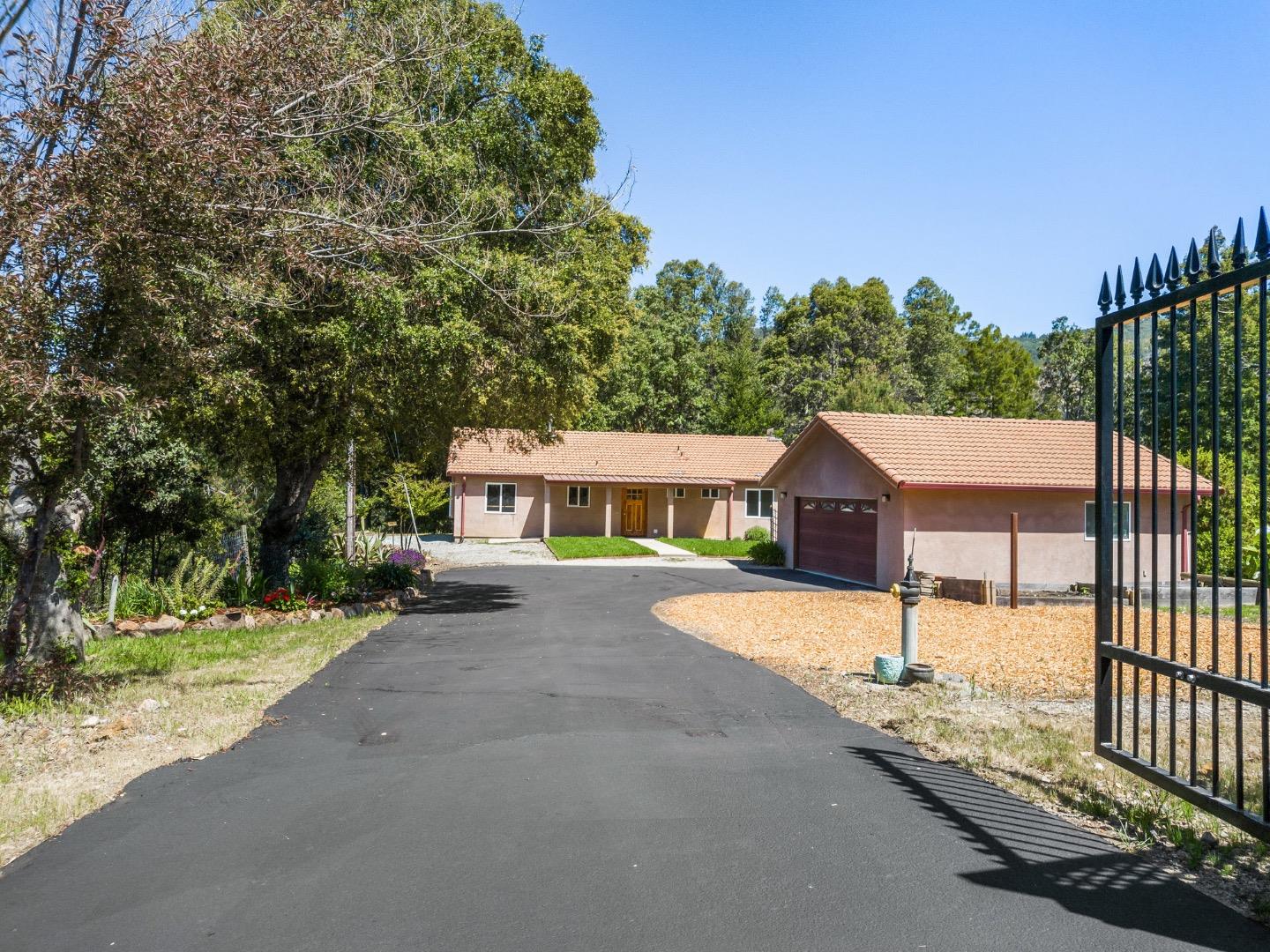 620 Ormsby Cutoff