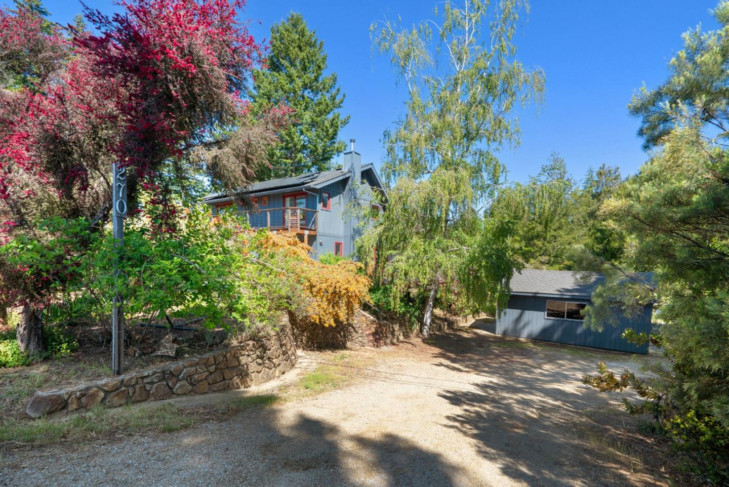 280 Azalea LN