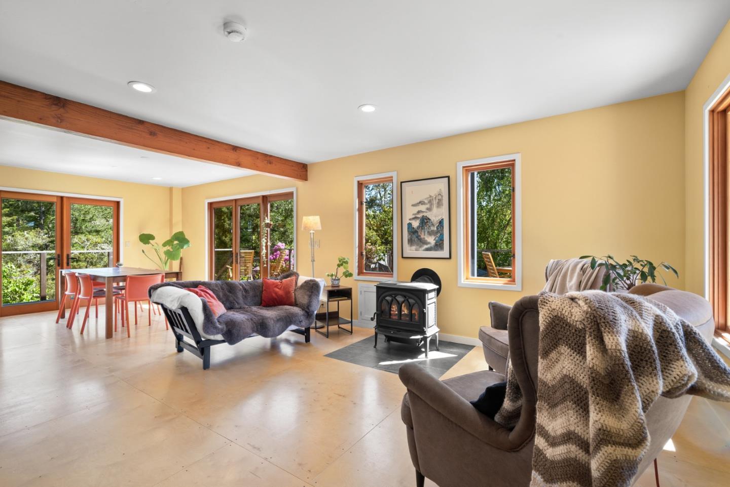 280 Azalea LN
