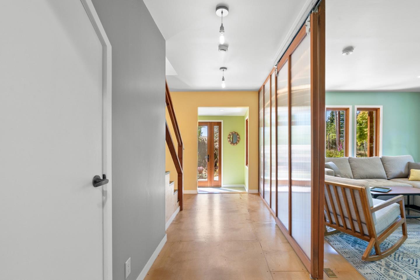 280 Azalea LN