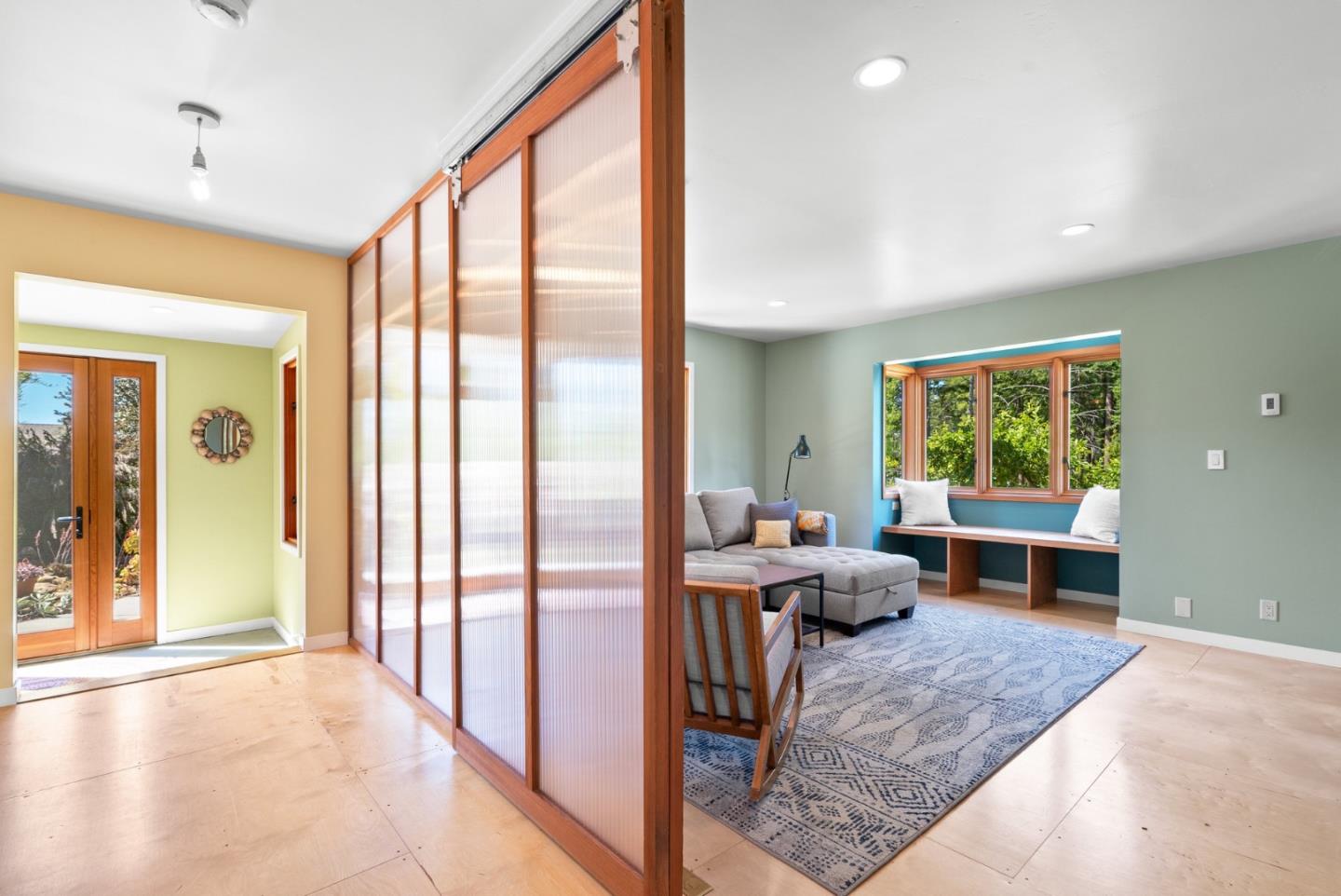 280 Azalea LN