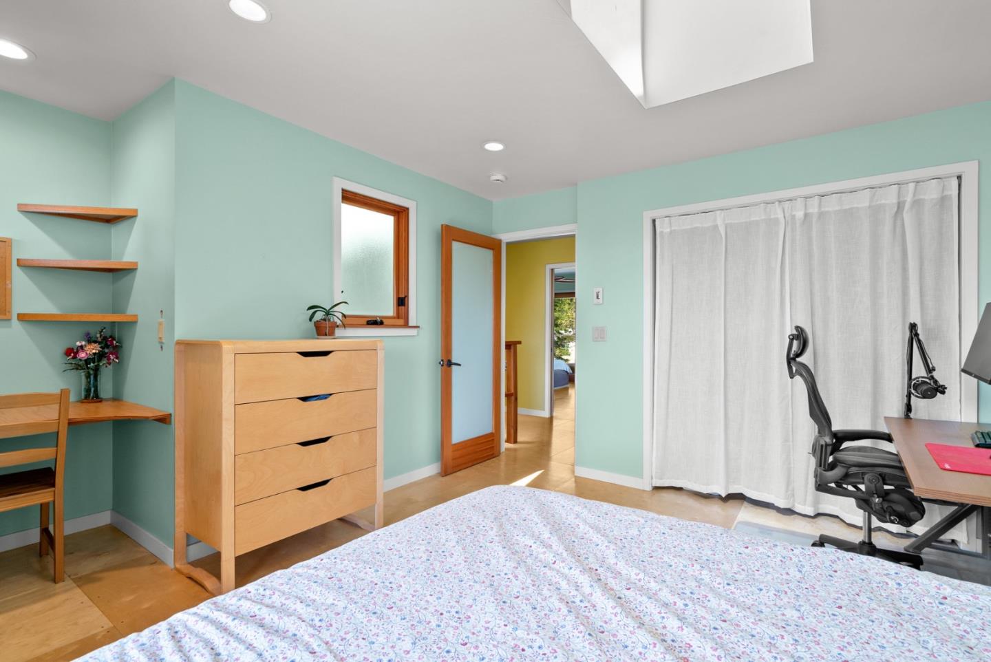 280 Azalea LN
