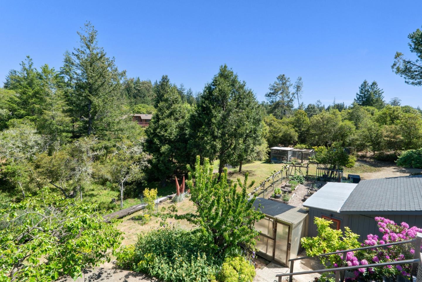 280 Azalea LN