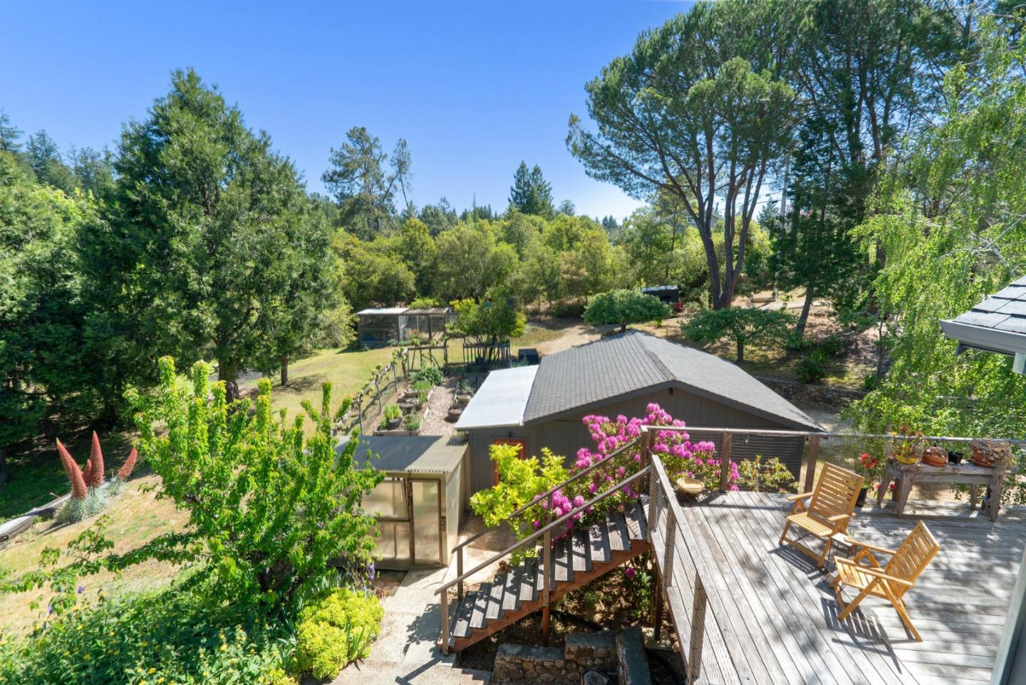 280 Azalea LN