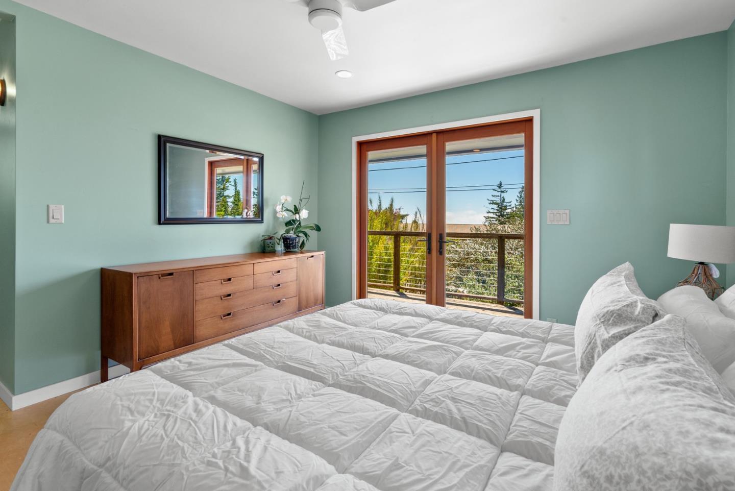280 Azalea LN