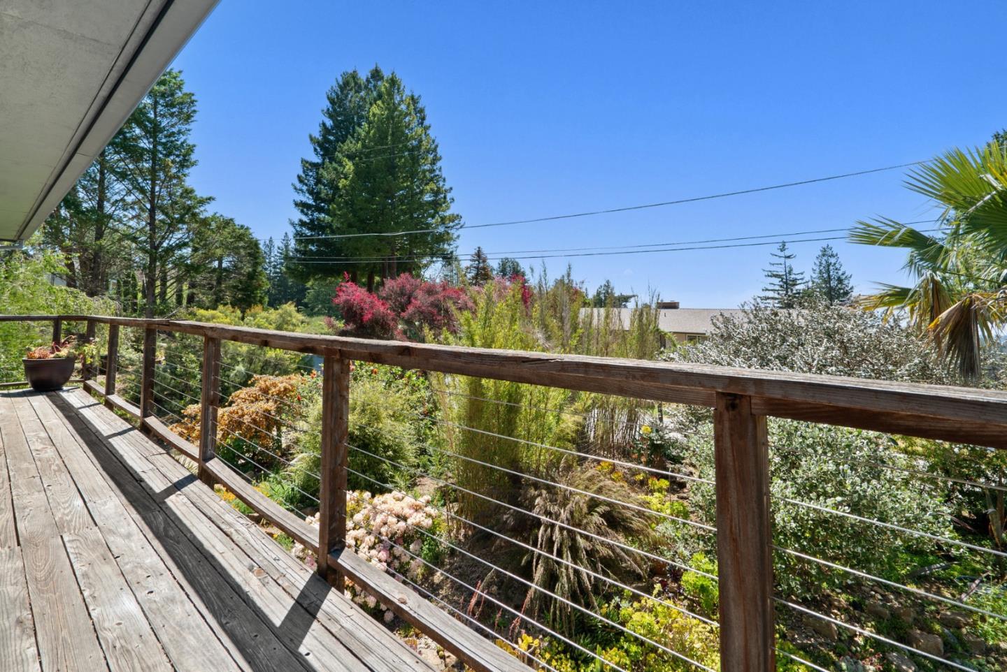 280 Azalea LN