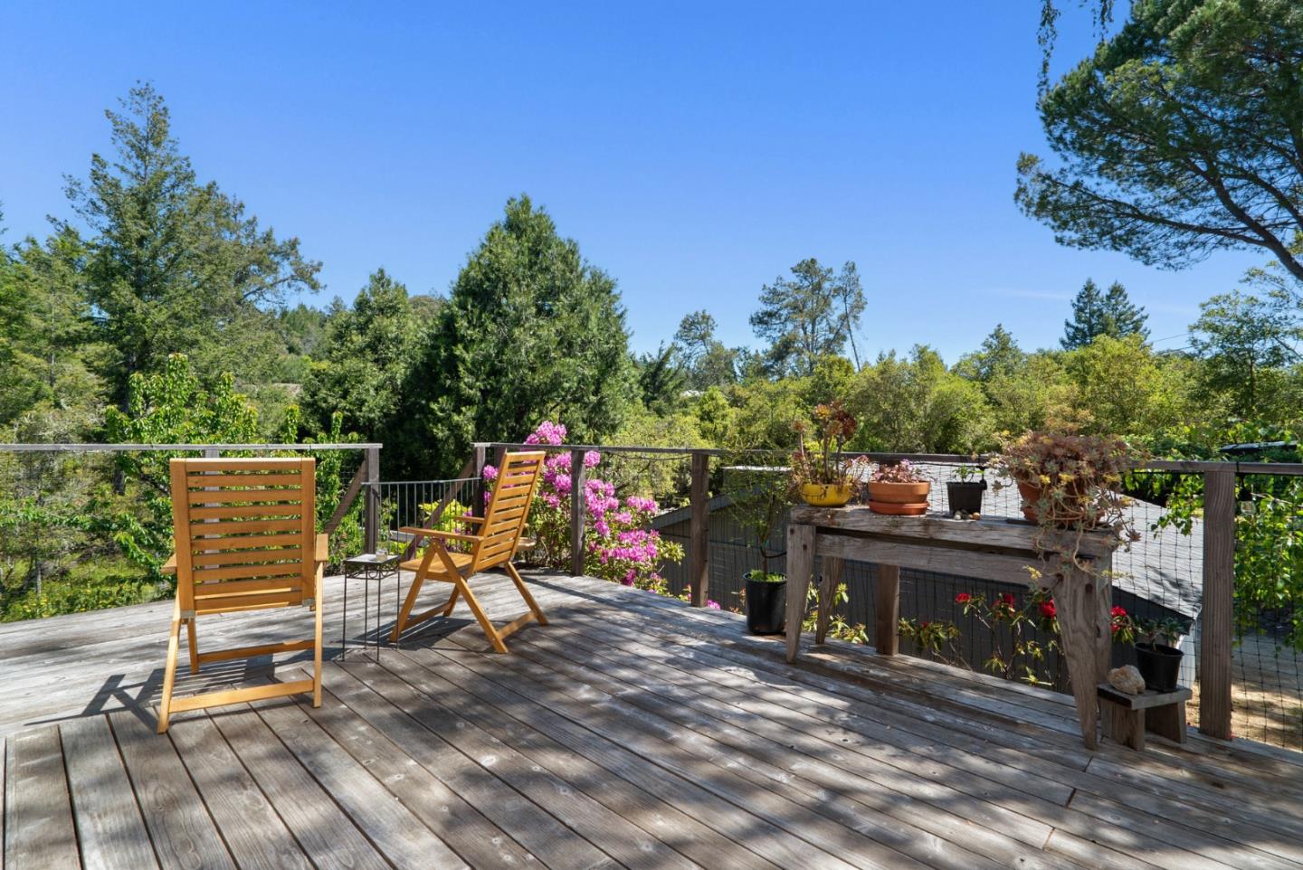 280 Azalea LN