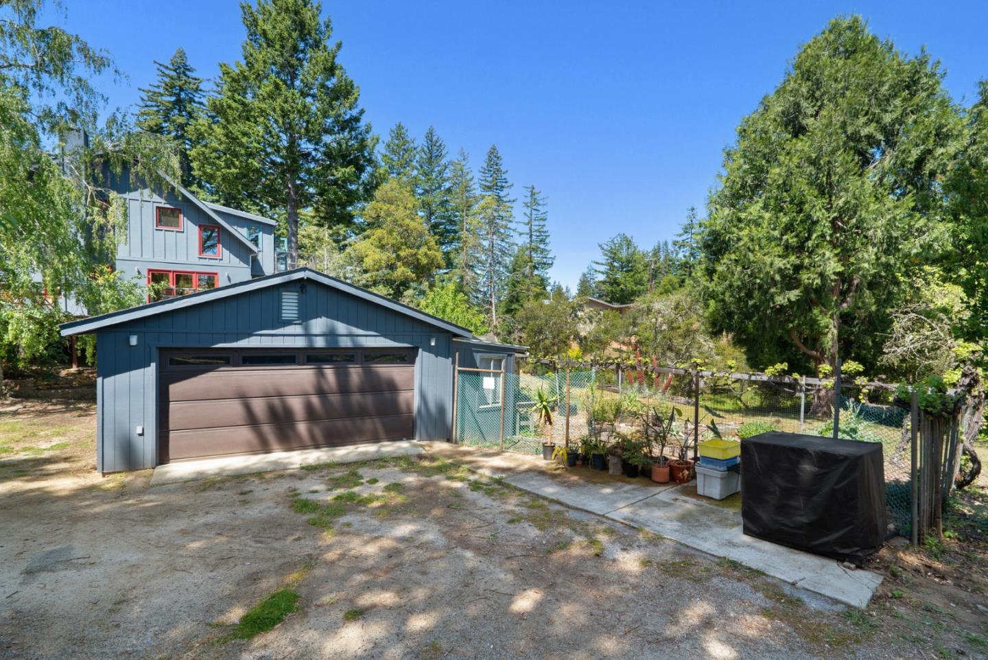 280 Azalea LN