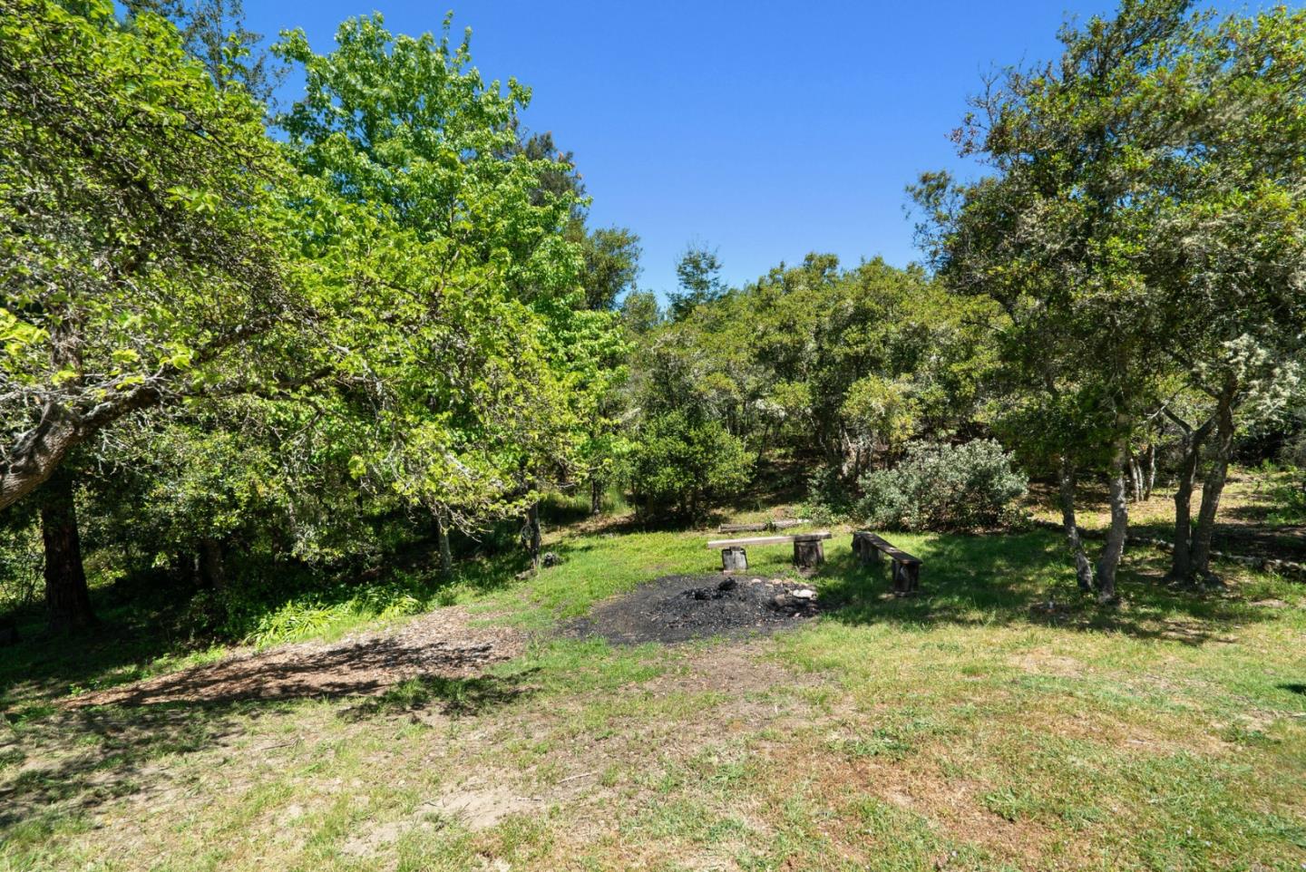 280 Azalea LN