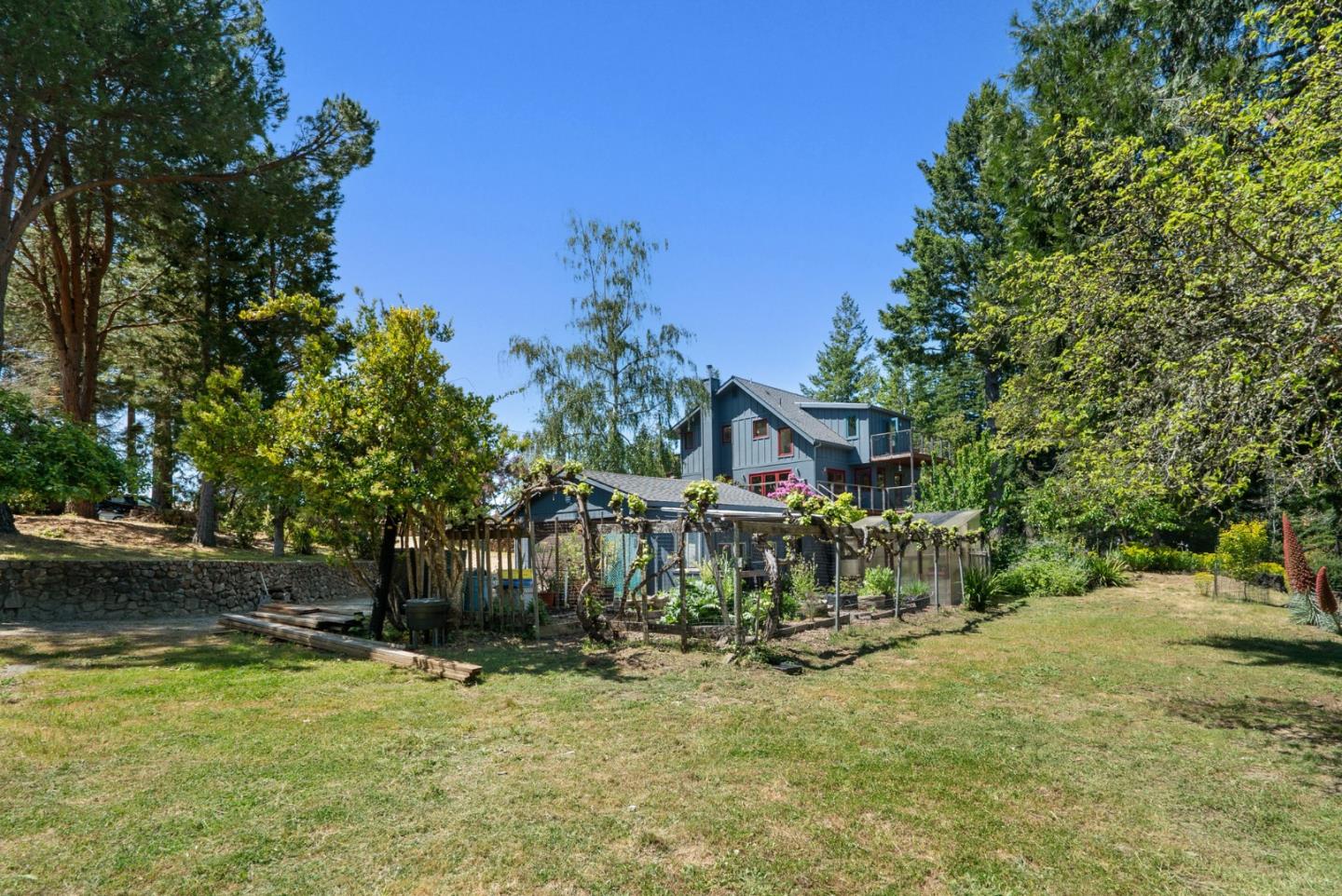280 Azalea LN